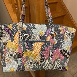 NWT Vera Bradley Deluxe Travel Tote